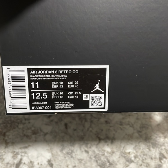 Jordan Black and Blue Athletic Sneakers - Picture 3 of 3